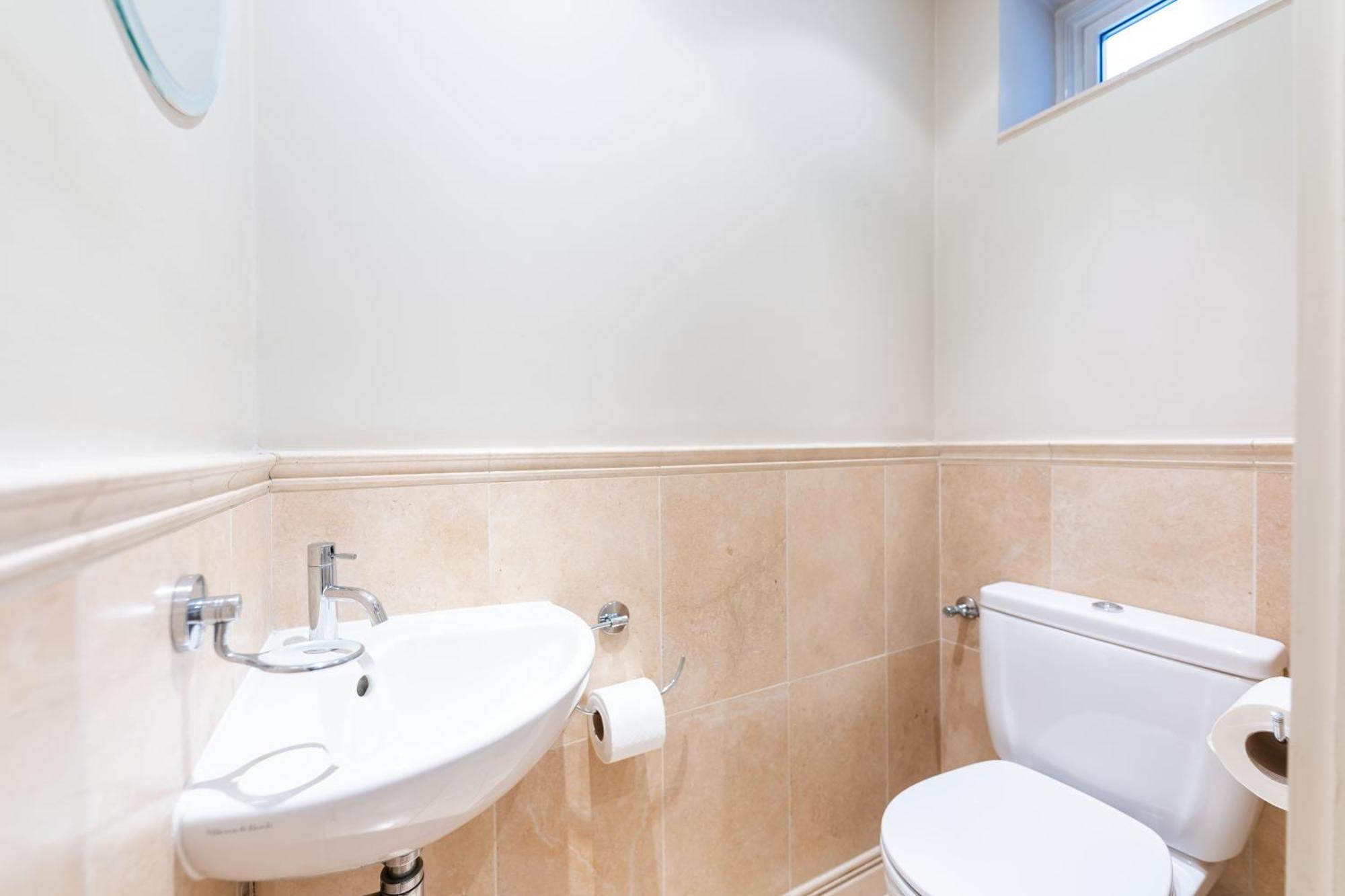 Luxury 6 Bedroom House In Southwick Street Лондон Экстерьер фото
